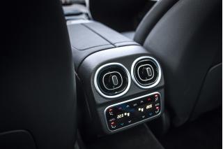 Mercedes-Benz C200 204Ps